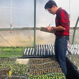 Meet your Posher, Adam